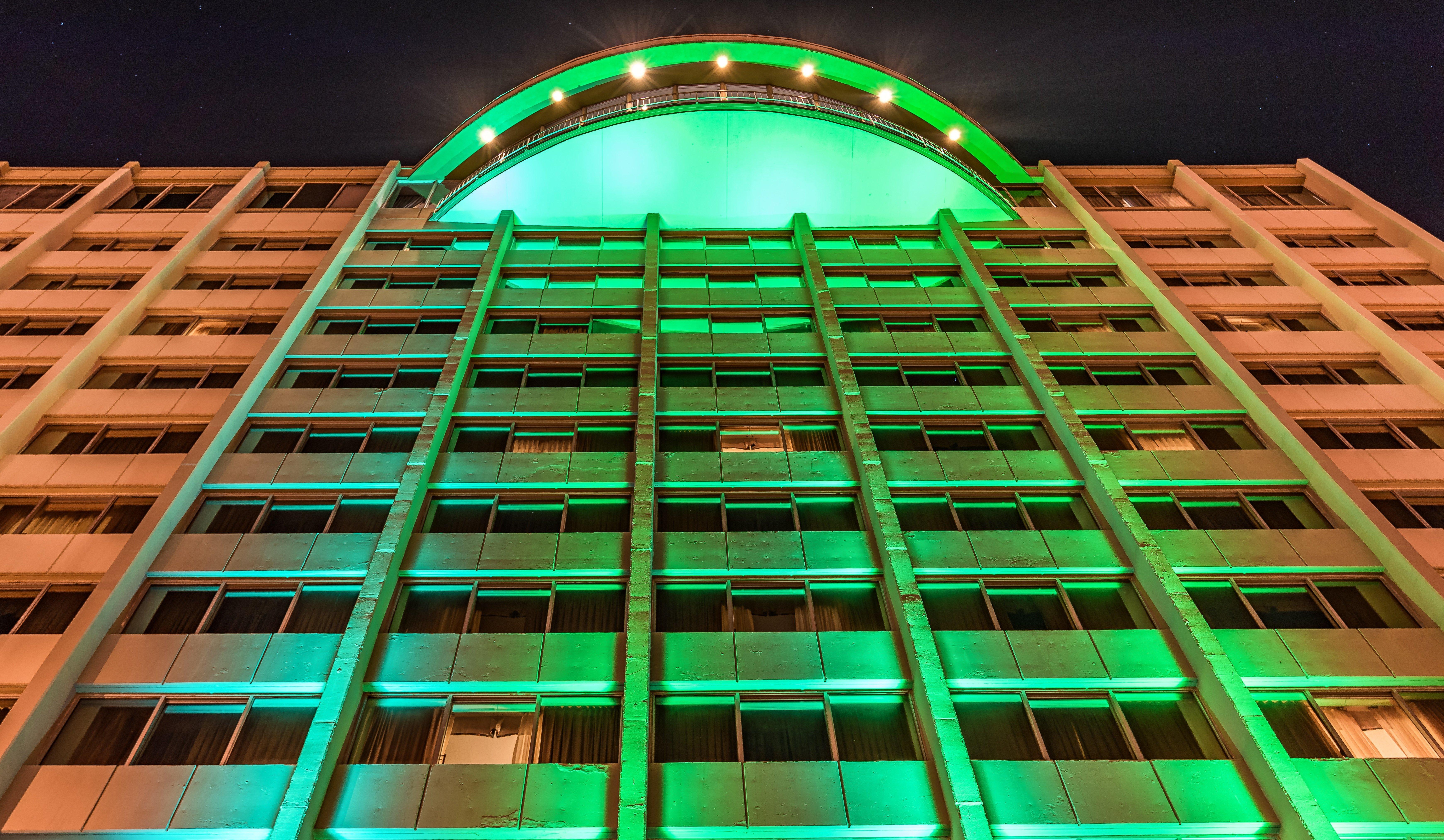 Holiday Inn Des Moines-Downtown-Mercy Campus By Ihg Bagian luar foto