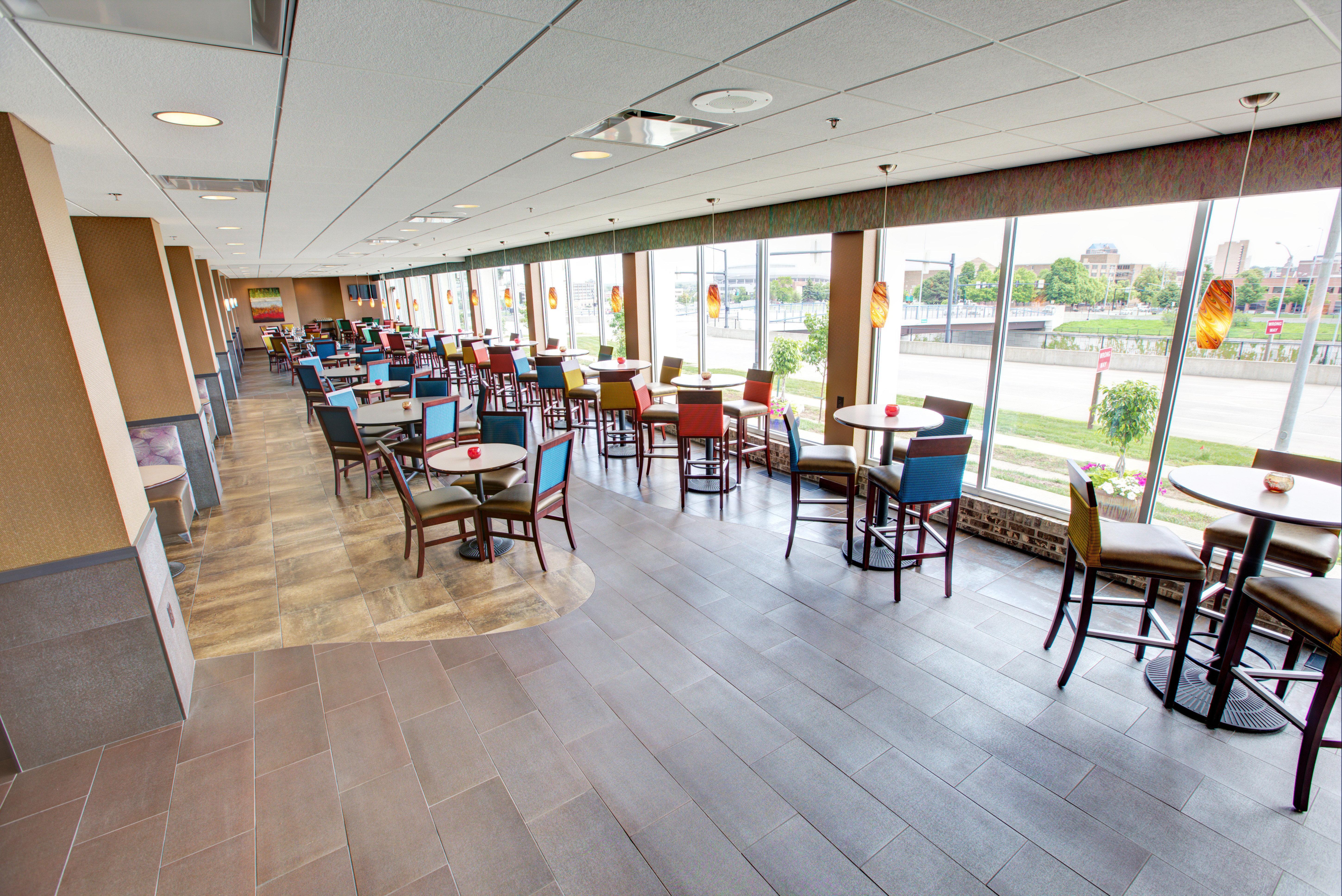 Holiday Inn Des Moines-Downtown-Mercy Campus By Ihg Bagian luar foto